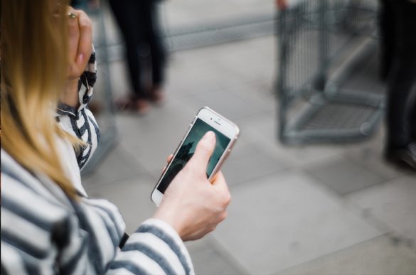 Sociala medier & psykisk ohälsa bland unga tjejer